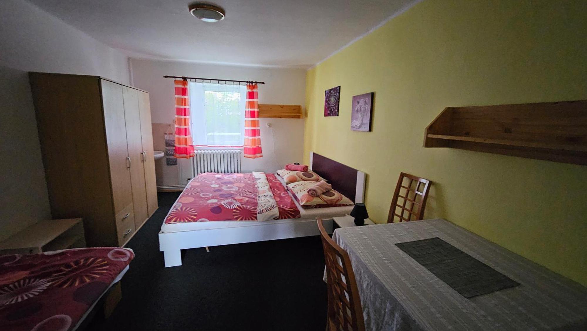 Penzion Tomy Pihlov Horni Plana Exterior foto