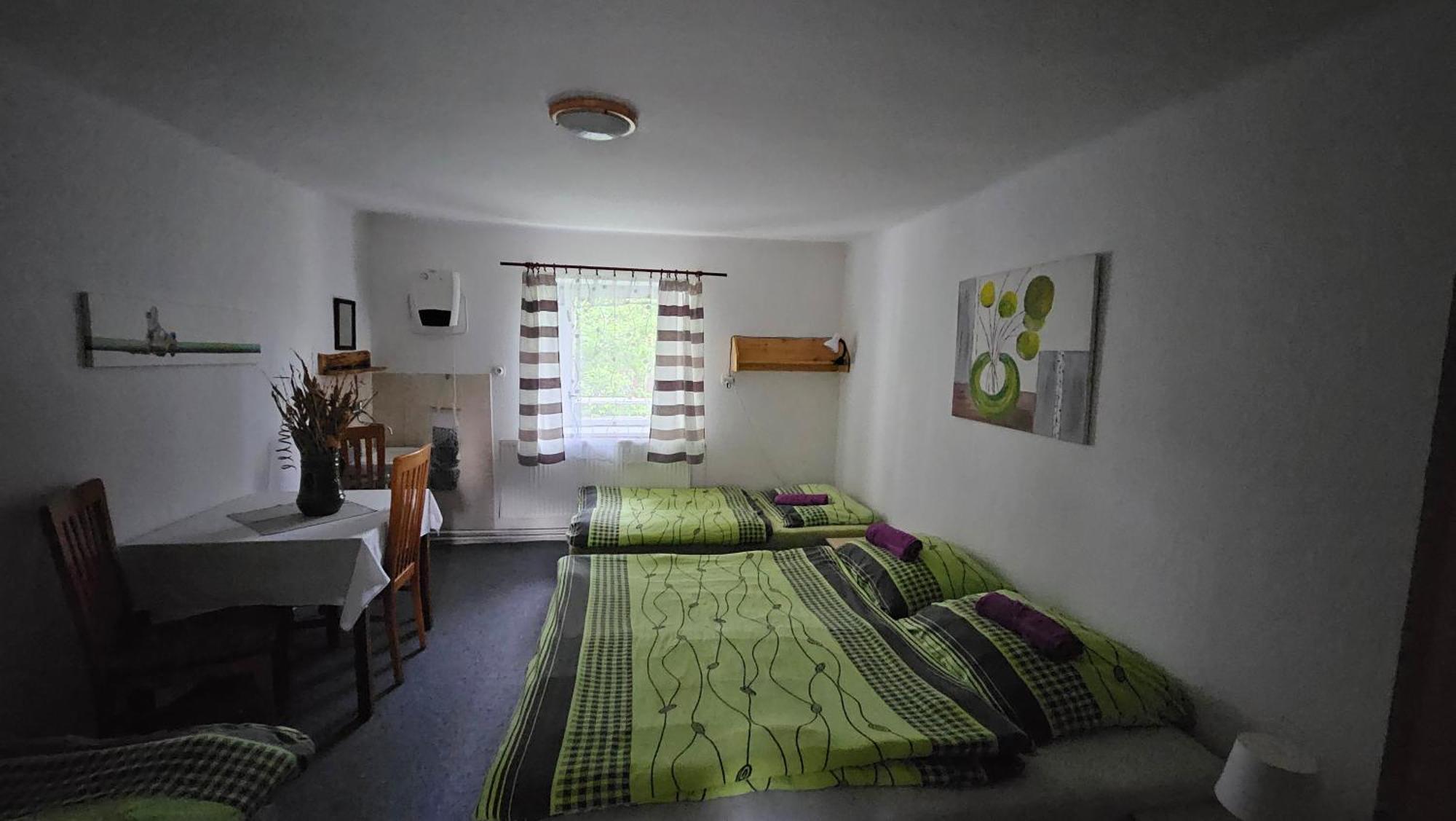 Penzion Tomy Pihlov Horni Plana Exterior foto