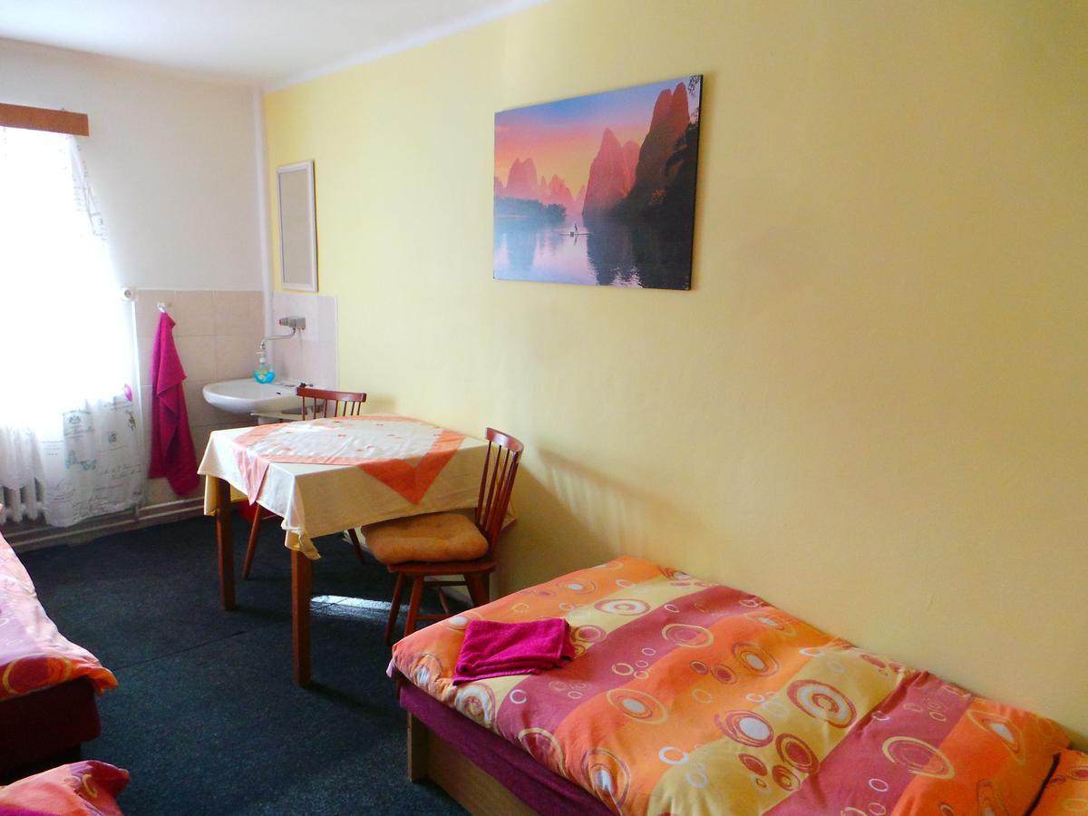 Penzion Tomy Pihlov Horni Plana Exterior foto